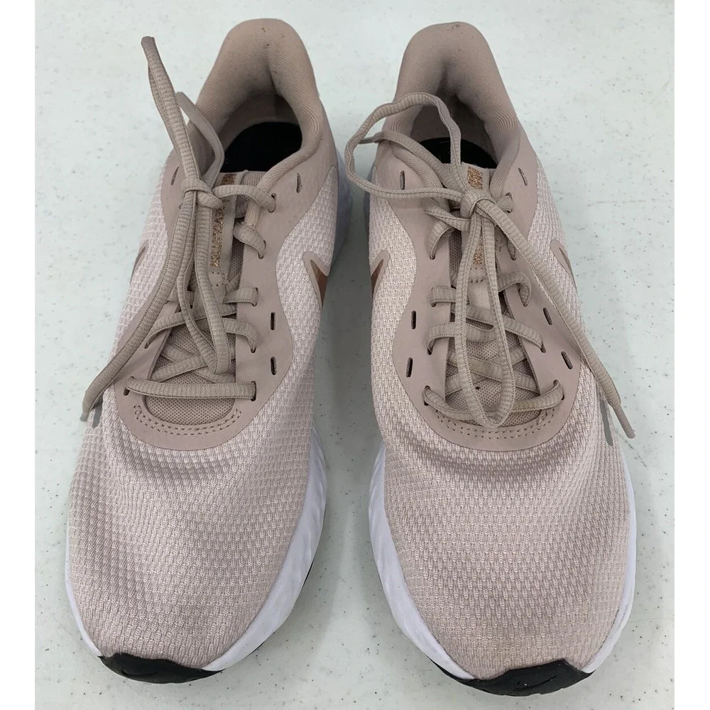 Nike revolution barely